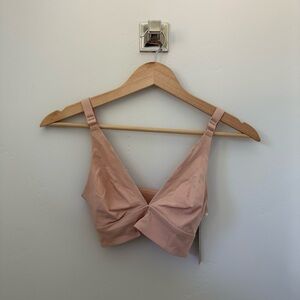 Everlane Invisible Bra Light Tan NWT XS